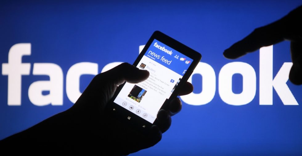 Facebook bije się w piersi. Wyciek danych był większy niż zakładano