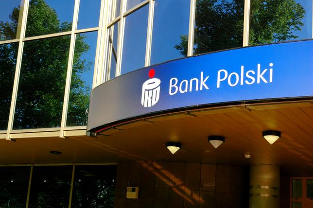Ataki na klientów banków. PKO BP ostrzega przed nowym sposobem przestępców.